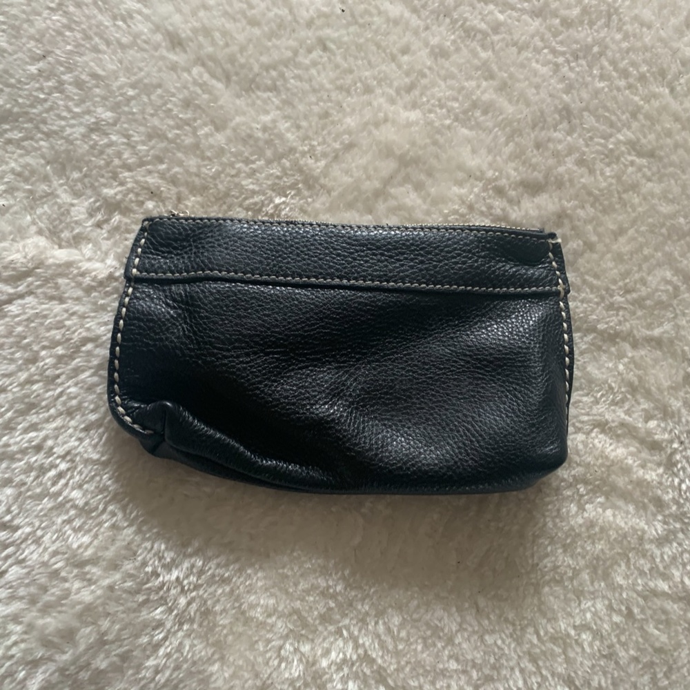 COPY - Roots Leather Medium Zip Pouch - Picture 2 of 4